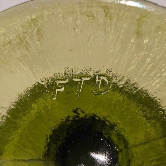 1978‎ FTD Vintage Green Glass Pedestal Bowl Candy Dish Leaf Pattern (9c2) - Picture 9 of 9